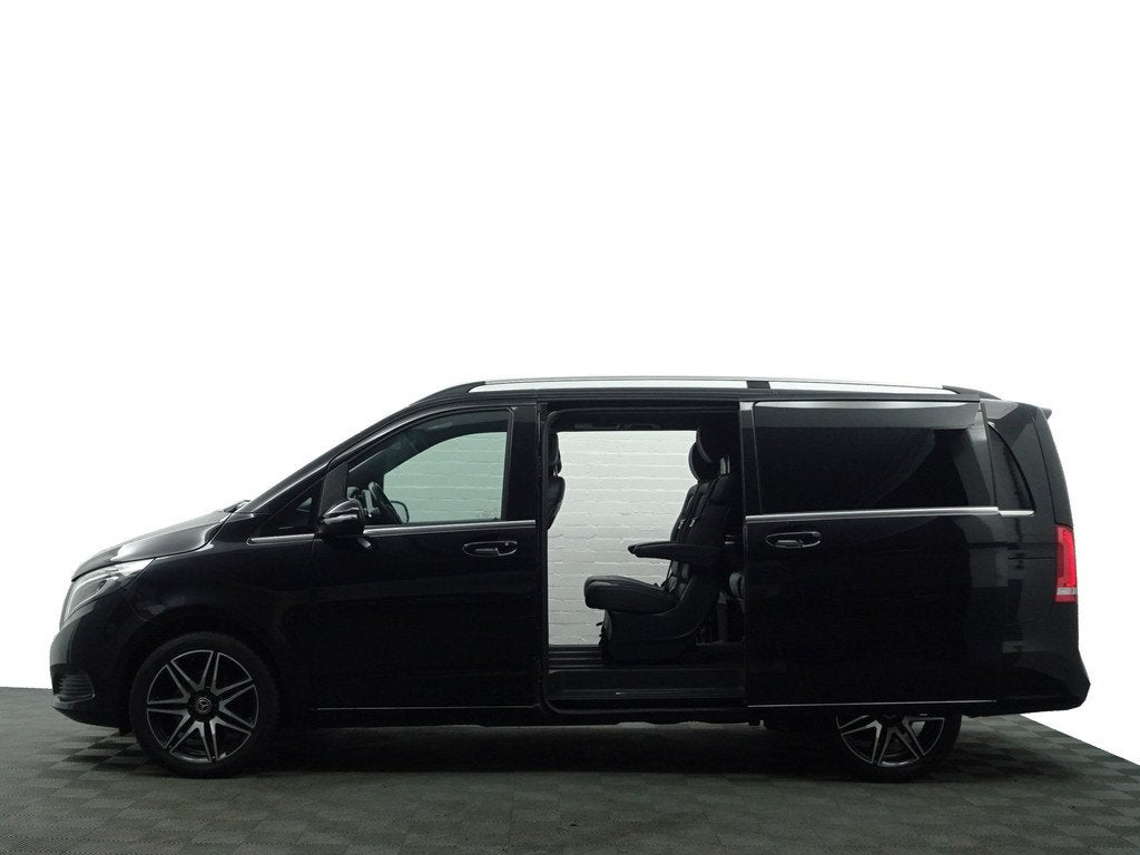 Mercedes-Benz V-Klasse 250d 4-MATIC Lang AMG Edition Aut- 2x, Auto's, Mercedes-Benz, Automaat, Gebruikt, Met garantie (alle), 7 stoelen