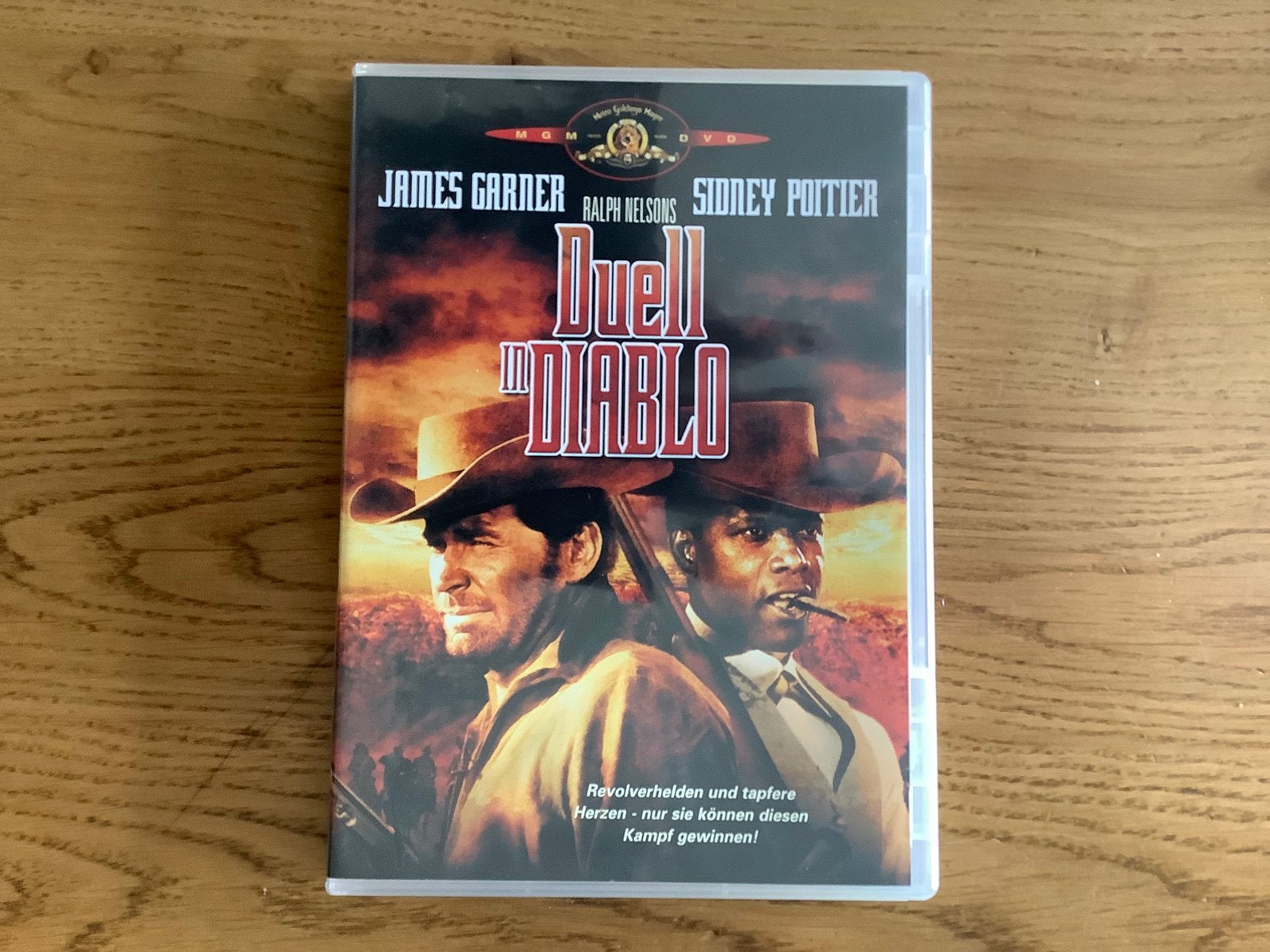 3). Duel at Diablo, met o.a. Sidney Poitier, James Garner., Ophalen of Verzenden, Zo goed als nieuw