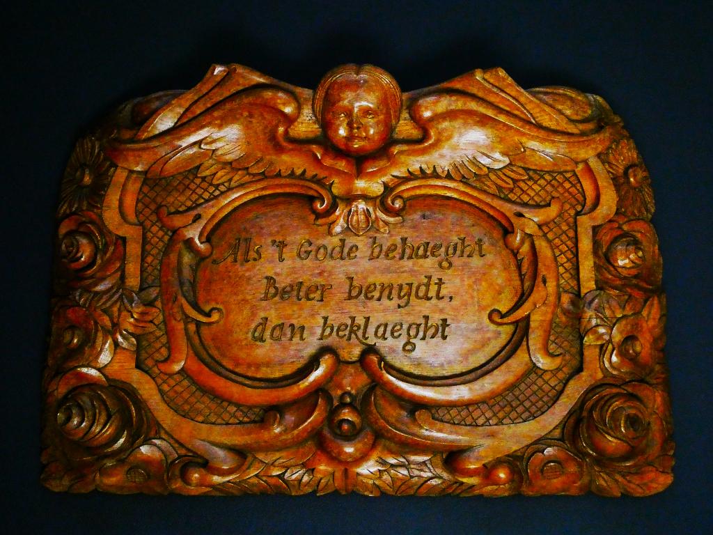 Groot houtgesneden gevel ornament engel spreuk Als 't Gode.., Antiek en Kunst, Antiek | Religie, Ophalen of Verzenden