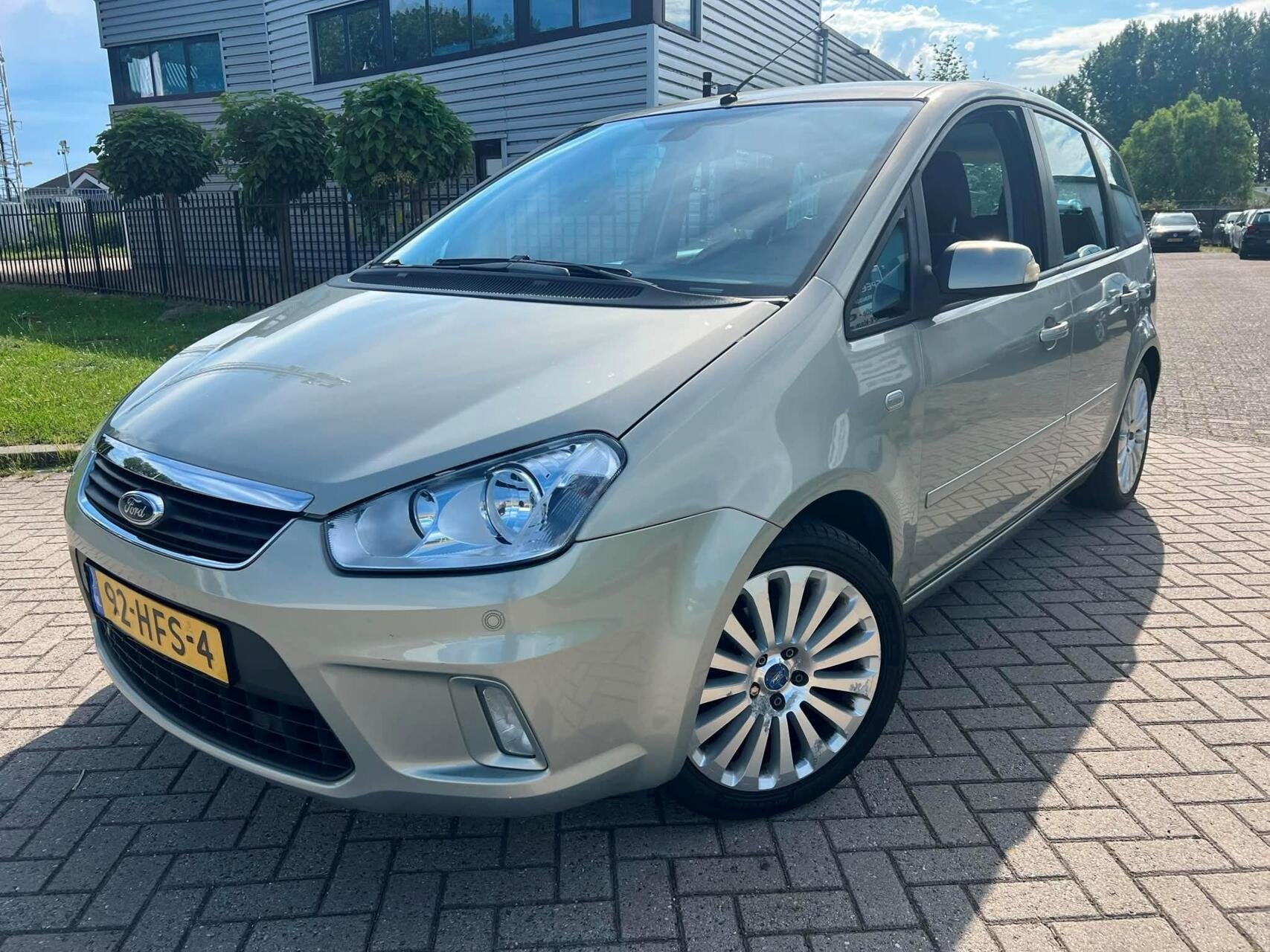 Ford C-Max 1.6-16V Titanium Clima Cruise Elektr Ramen PDC, Voorwielaandrijving, 1596 cc, Gebruikt, Zwart