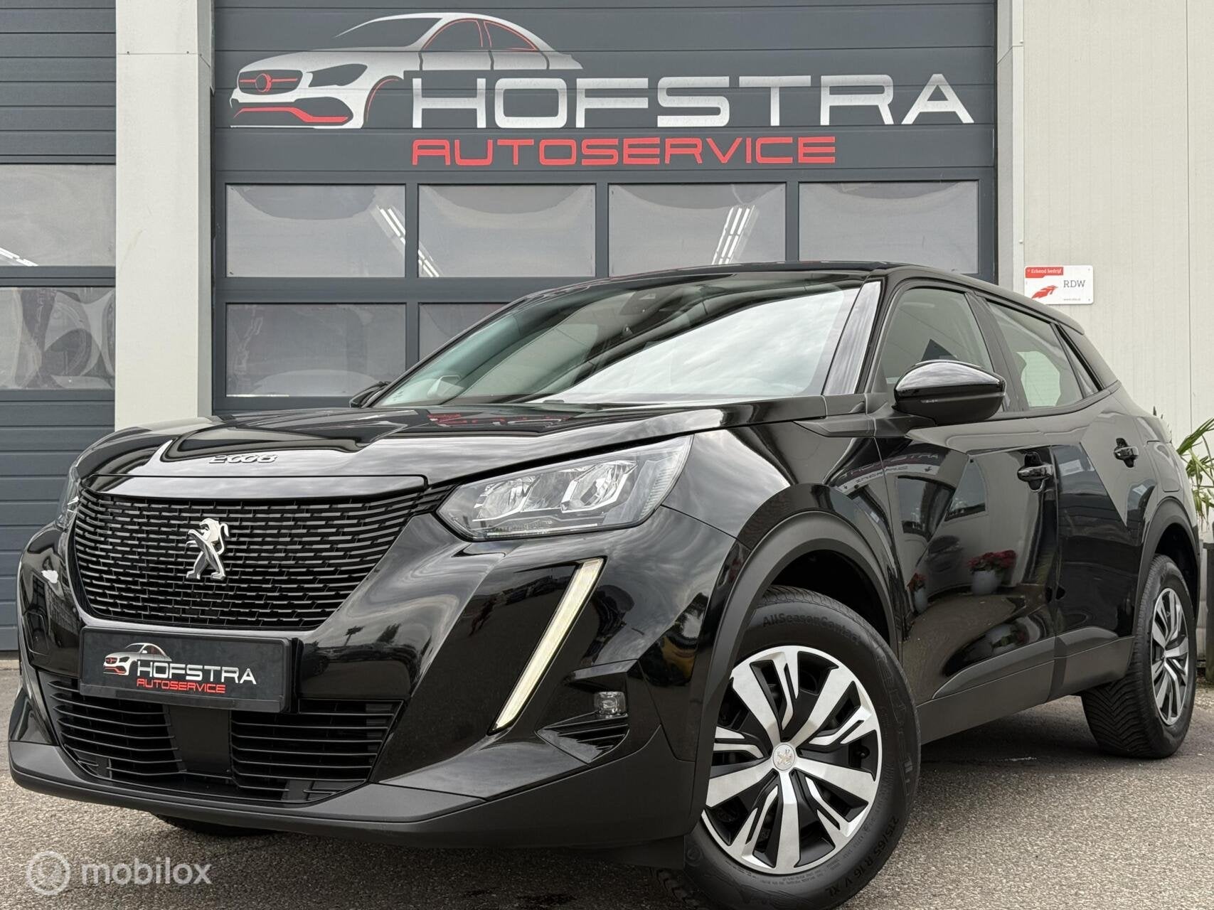 Peugeot 2008 1.2 PureTech Blue Lease Active Full-Led CarPlay, Auto's, Dealer onderhouden, 101 pk, Gebruikt, Euro 6