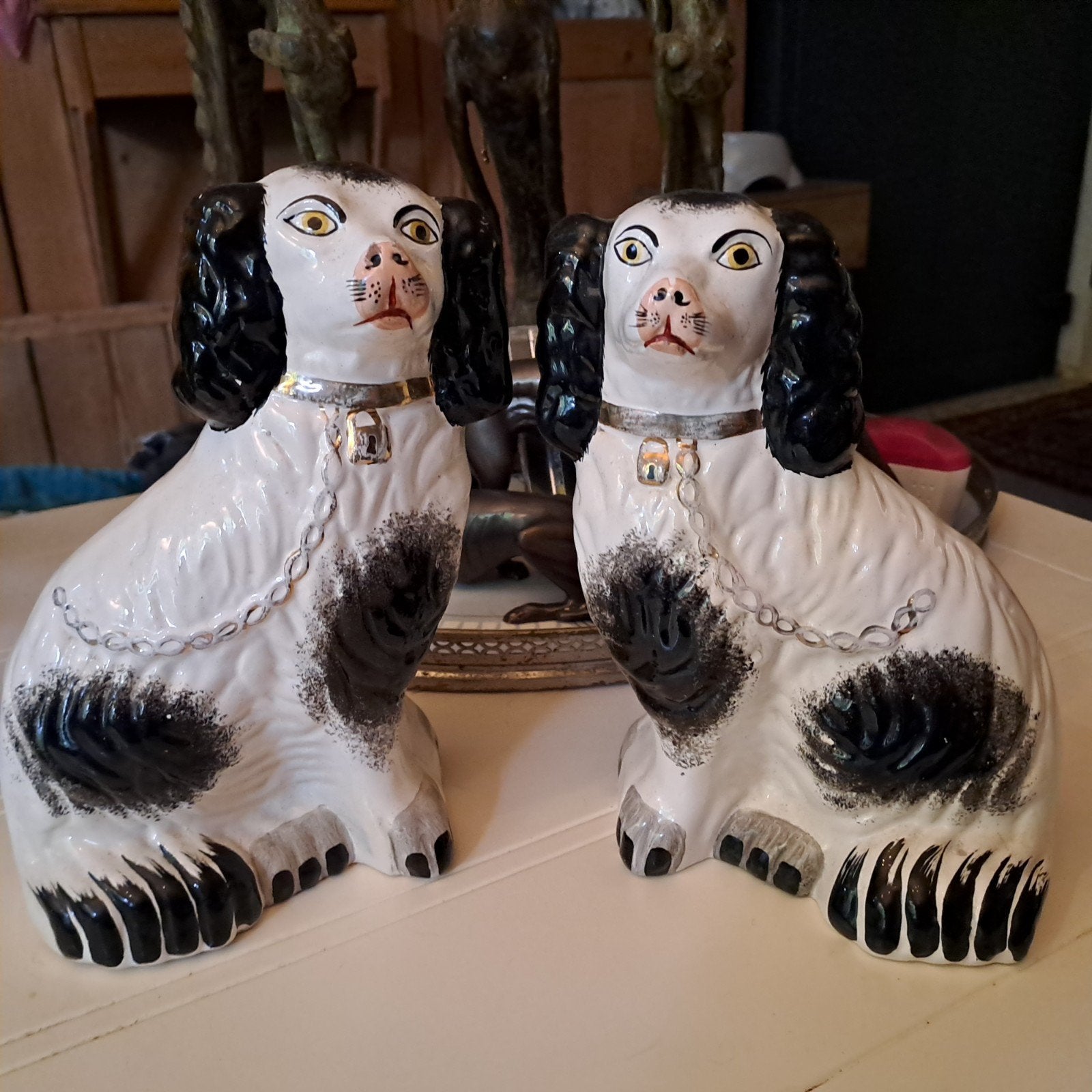 hoerenhondjes of kasthondjes porselein, Ophalen of Verzenden, Dier