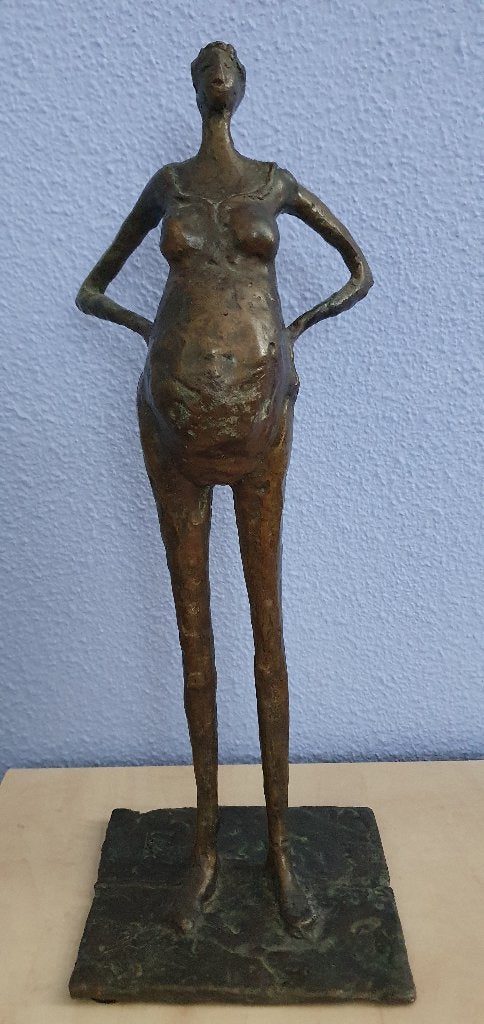 Bronzen beeld van zwangere vrouw Ula van Ophuysen, Ophalen of Verzenden, 20 - 50 cm, Beeld, Bruin