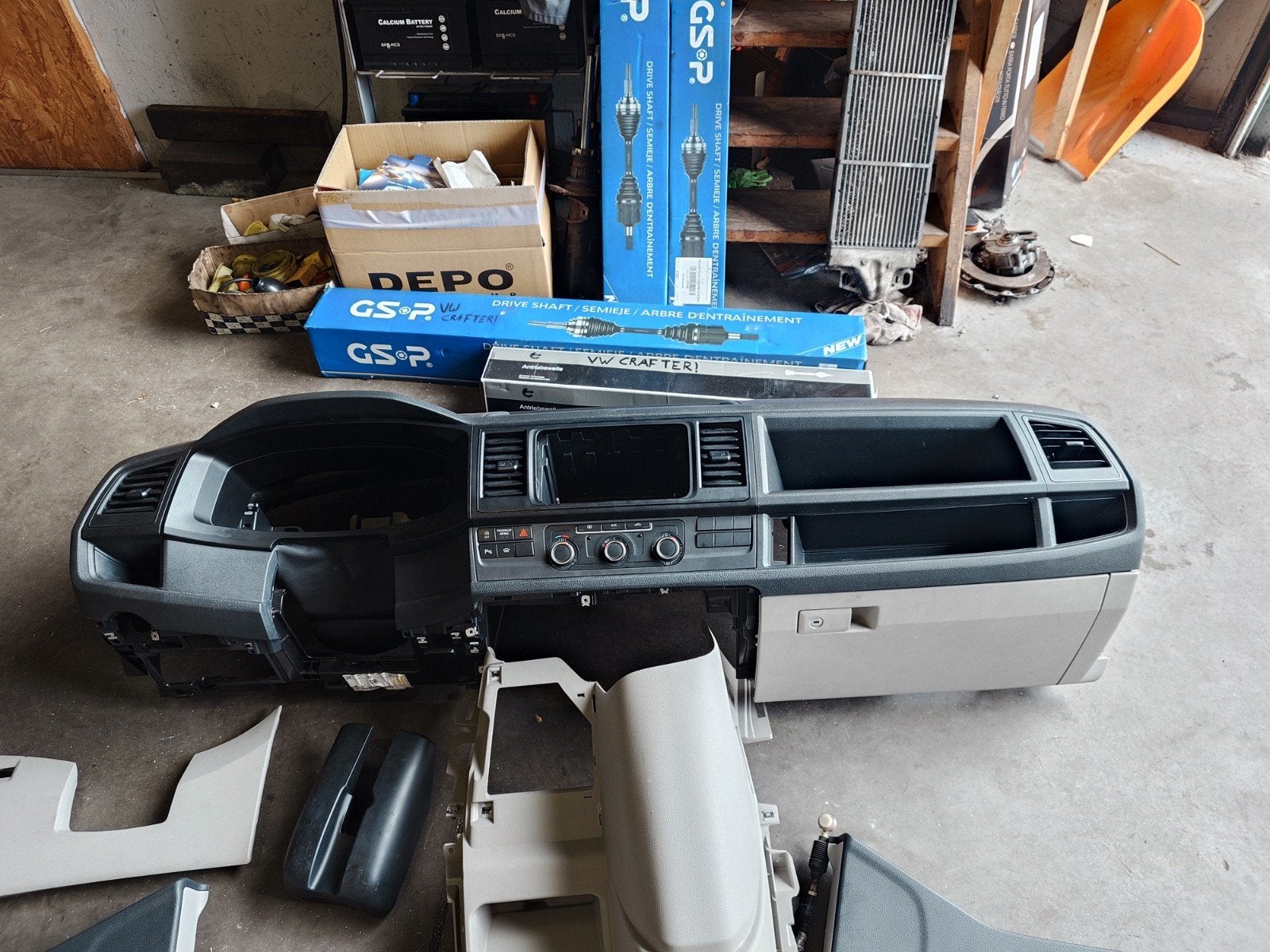 Dashboard en interieurdelen VW Transporter T6, Ophalen, Gebruikt, Volkswagen