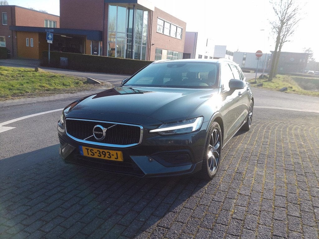 Volvo V60 2.0 D3 Momentum, Auto's, Volvo, Voorwielaandrijving, Gebruikt, Euro 6, 4 cilinders