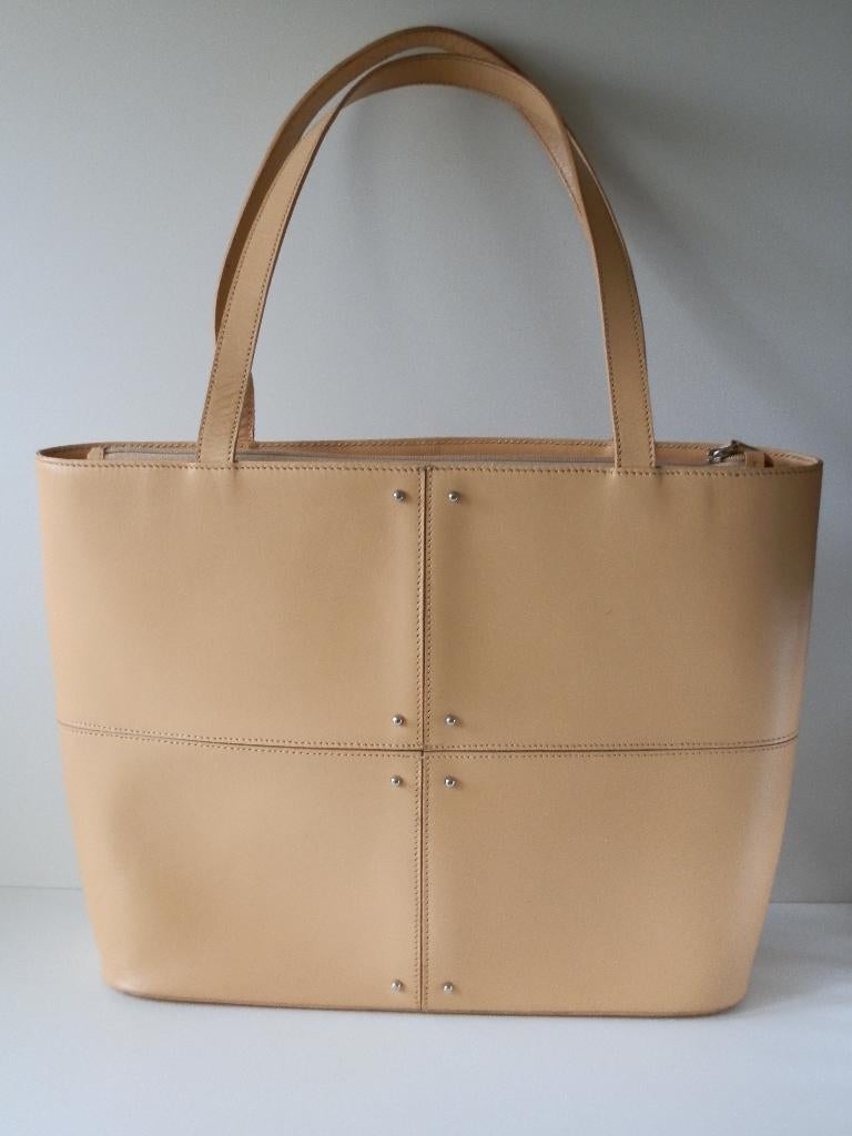 Tod's damestas . Tods ., Ophalen of Verzenden, Zo goed als nieuw, Beige, Overige typen