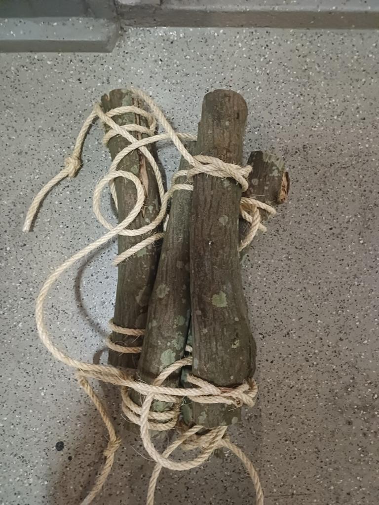 Zelf gemaakt lader voor boomhut, Ophalen, 4 meter of meer