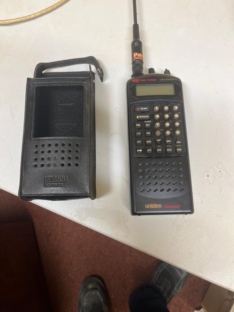 Uniden Bearcat UBC3000XLT Scanner met hoes, Telecommunicatie, Scanners, Zo goed als nieuw, Ophalen of Verzenden