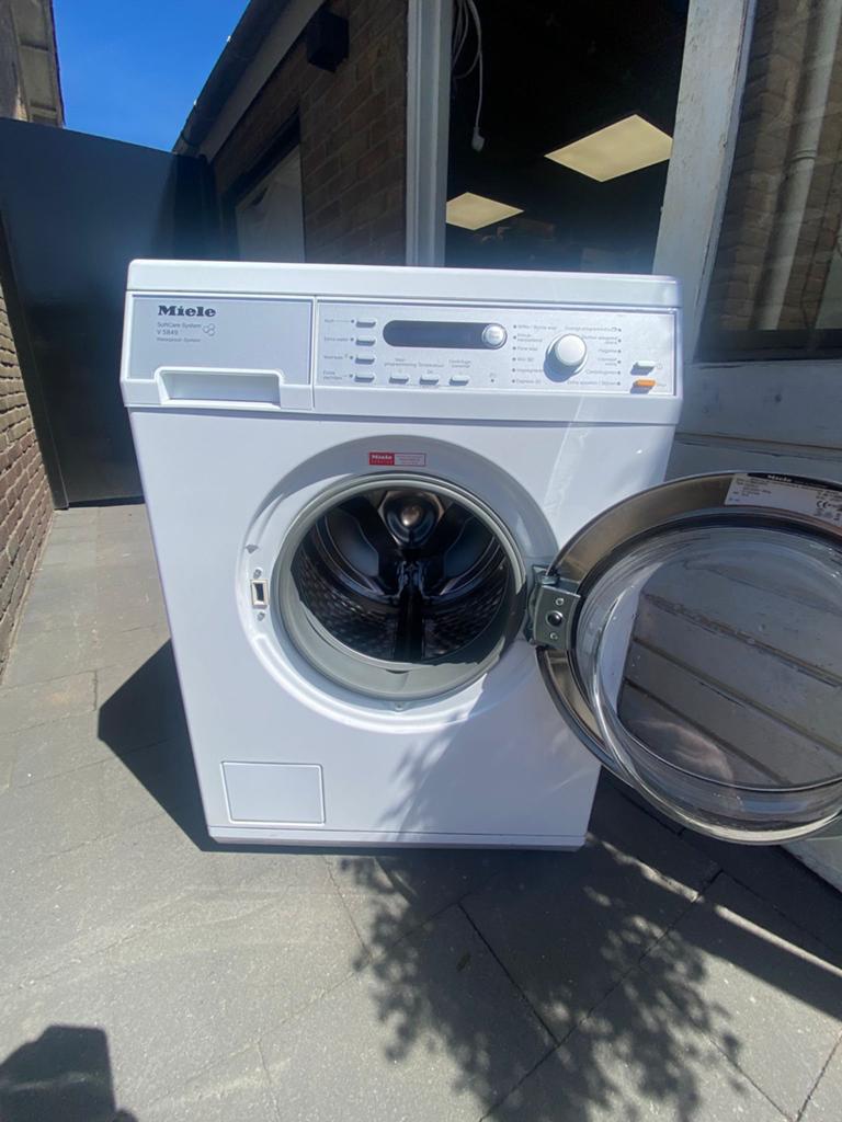 Miele SoftCare System V 5849 Wasmachine, Witgoed en Apparatuur, Wasmachines, Zo goed als nieuw, Voorlader, 6 tot 8 kg, 85 tot 90 cm