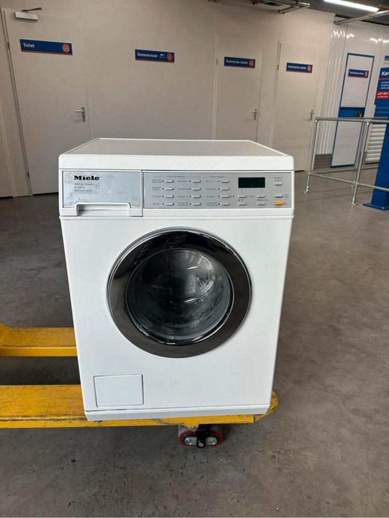 Miele Wasmachine, Witgoed en Apparatuur, Wasmachines, Ophalen, Zo goed als nieuw, 1200 tot 1600 toeren, 85 tot 90 cm