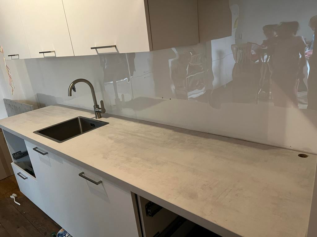 Aanrechtblad betonlook met wasbak, Huis en Inrichting, Keuken | Complete keukens, Ophalen, Overige materialen, Enkelwandige keuken