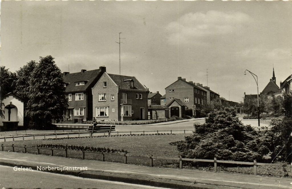 Geleen, Norbertijnenstraat - B-keus - 1961 gelopen, Ophalen of Verzenden, 1960 tot 1980, Gelopen, Noord-Brabant