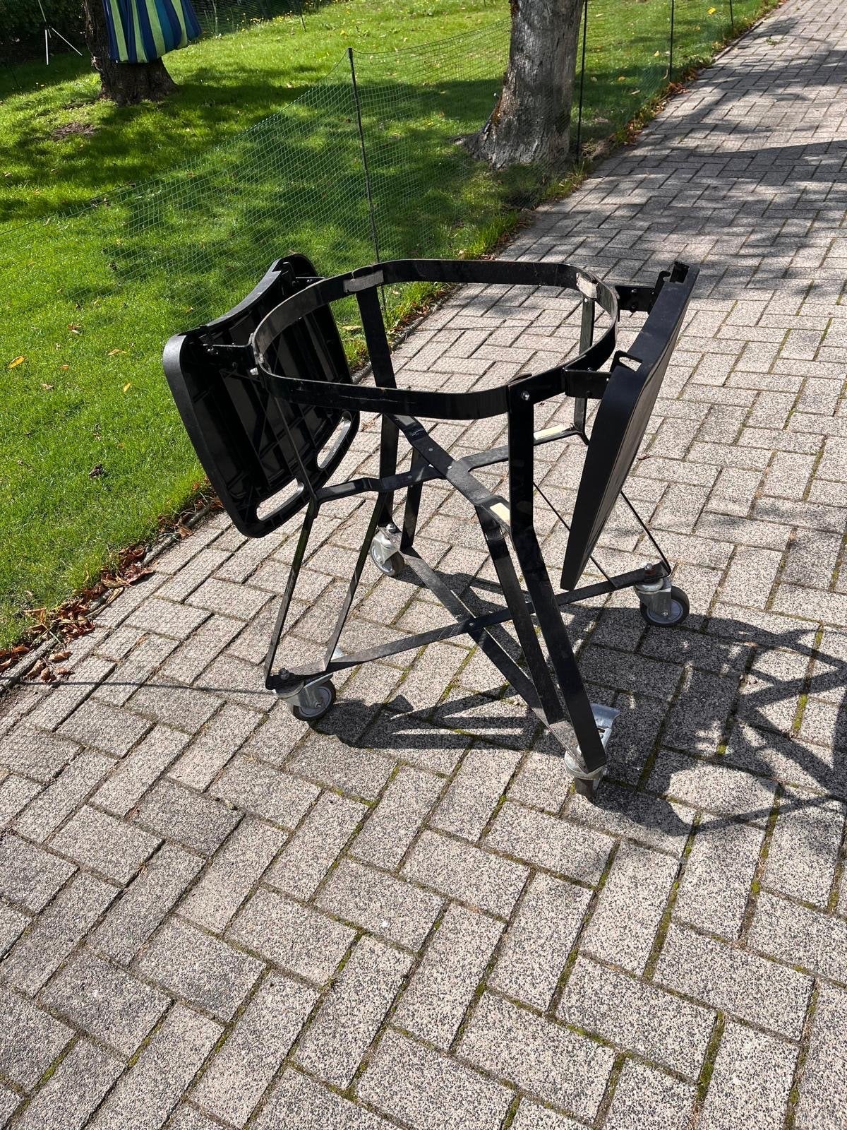 Primo Junior onderstel met zijtafels en wielen, Ophalen, Gebruikt