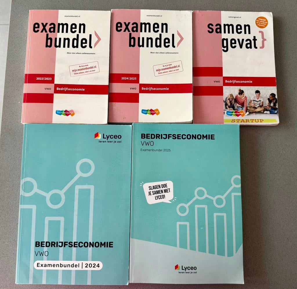 SET EXAMENBUNDELS BEDRIJFSECONOMIE, Ophalen of Verzenden, Zo goed als nieuw, HAVO, Bedrijfseconomie of M&O