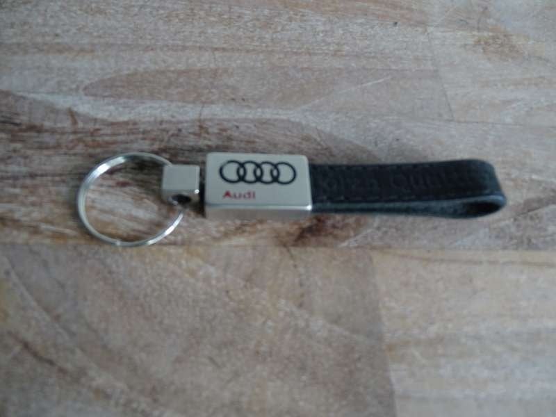 Audi Quattro Sleutelhanger - Audi Logo Sleutelhanger, Verzenden, Gebruikt, Auto's