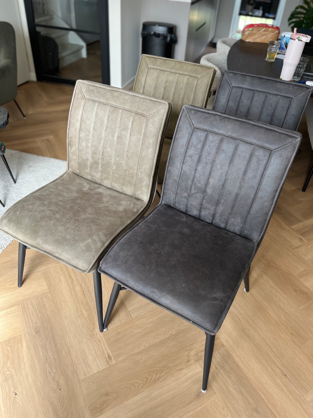 4 eetkamerstoelen in twee kleuren - Gebruikt, Huis en Inrichting, Stoelen, Ophalen, Gebruikt, Overige kleuren, Vier