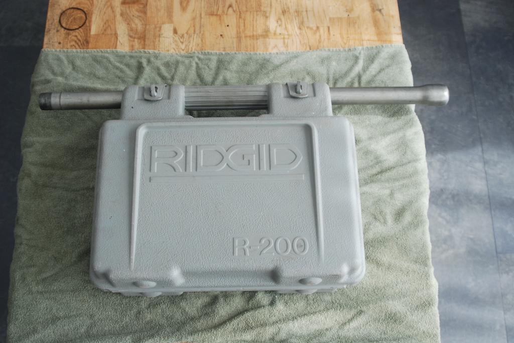 Ridgid R-200 draadsnijset, Ophalen of Verzenden, Zo goed als nieuw