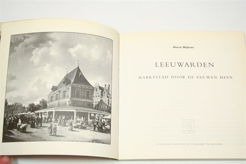 Leeuwarden Marktstad — Handel & Geschiedenis, Boeken, Ophalen of Verzenden, Gelezen