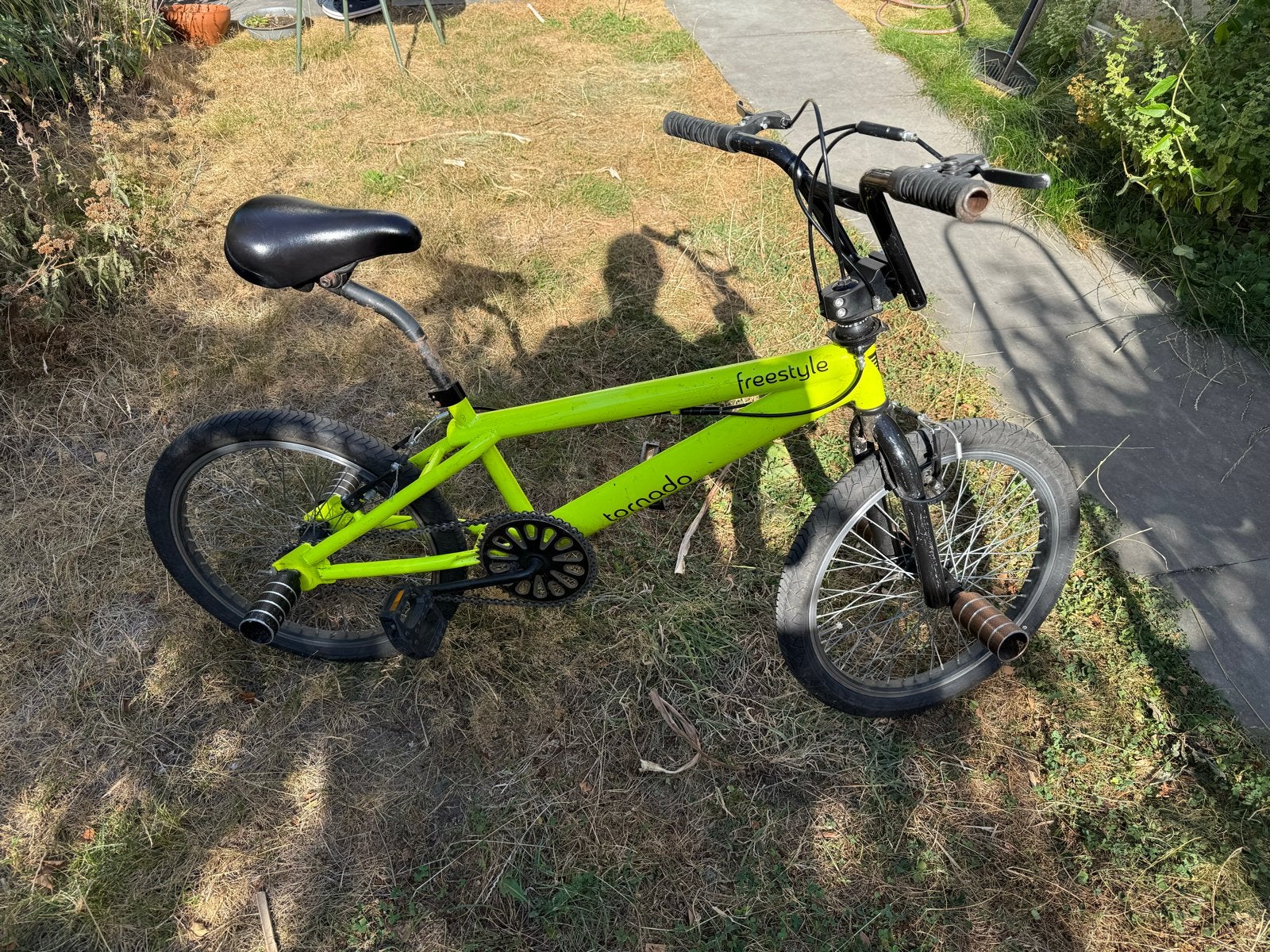 BMX Freestyle Tornado - Neon Groen, Fietsen en Brommers, Fietsen | Crossfietsen en BMX, Ophalen, Gebruikt, Staal, Velgrem