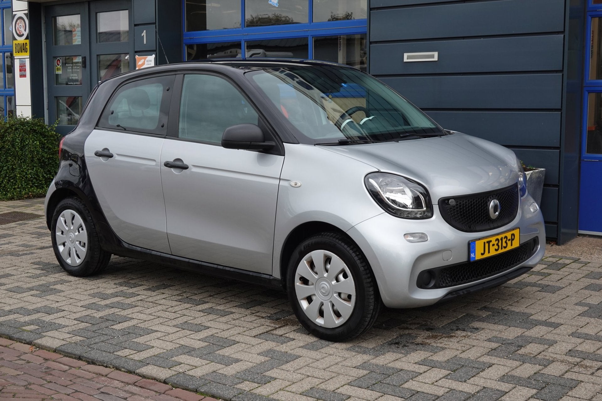 Smart Forfour 1.0 Pure incl nwe apk en service beurt, Auto's, Verwarmde buitenspiegels, Achterwielaandrijving, Gebruikt, 4 stoelen