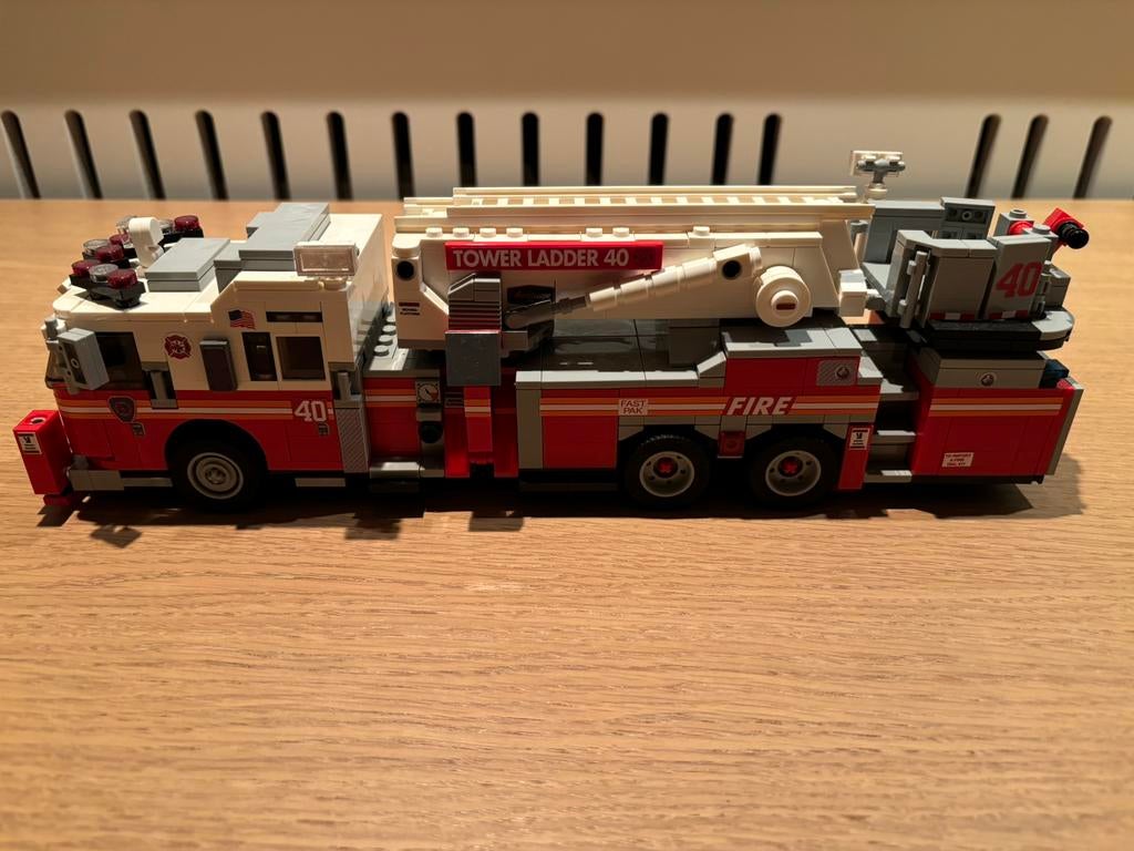 Lego MOC FDNY Tower Ladder, MOC (eigen creatie), Overige thema's, Lego, Compleet