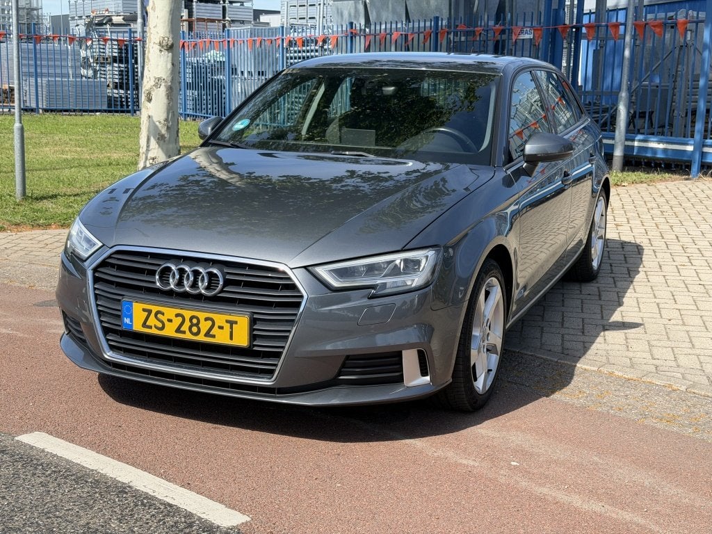 Audi A3 Sportback 30 TFSI LED NAVI XENON CRUISE CLIMA PDC, Auto's, Audi, Voorwielaandrijving, Gebruikt, Euro 6, Automatische klimaatregeling