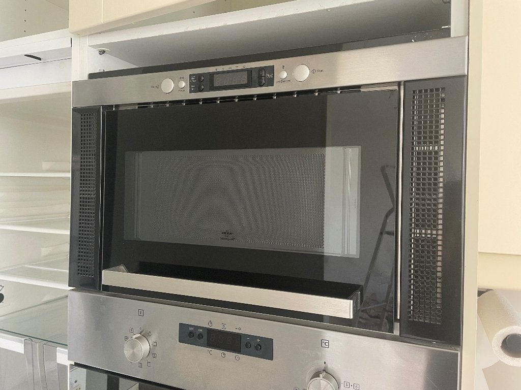 Ikea inbouwmagnetron - met draaiplateau - 45 cm hoog, Ophalen, Gebruikt, Magnetron, Inbouw