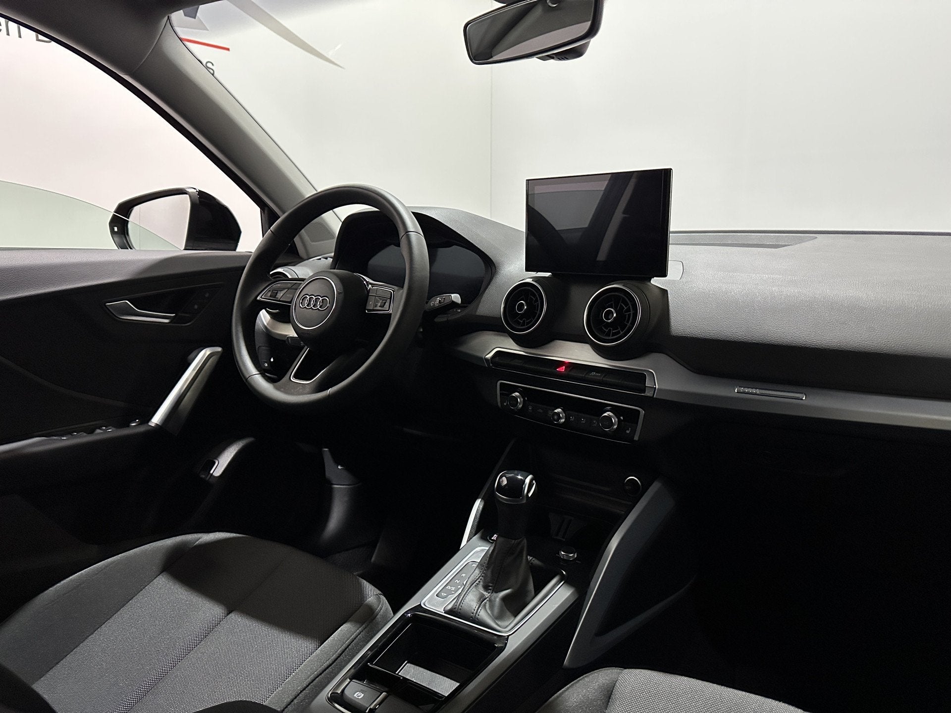 Audi Q2 35 TFSI Advanced edition - Bluetooth / Stoelverw / P, Auto's, Audi, 4 cilinders, 150 pk, Zwart, Bedrijf