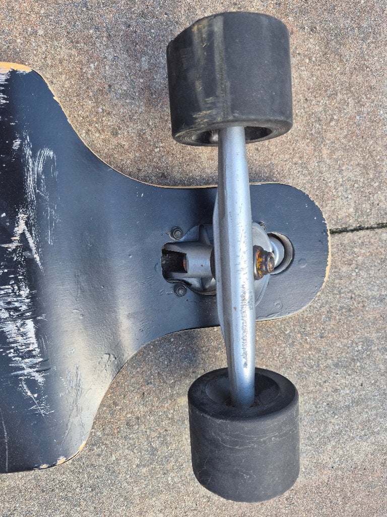 Longboard met schedelprint - Gebruikt, Sport en Fitness, Ophalen of Verzenden, Gebruikt, Skateboard, Longboard