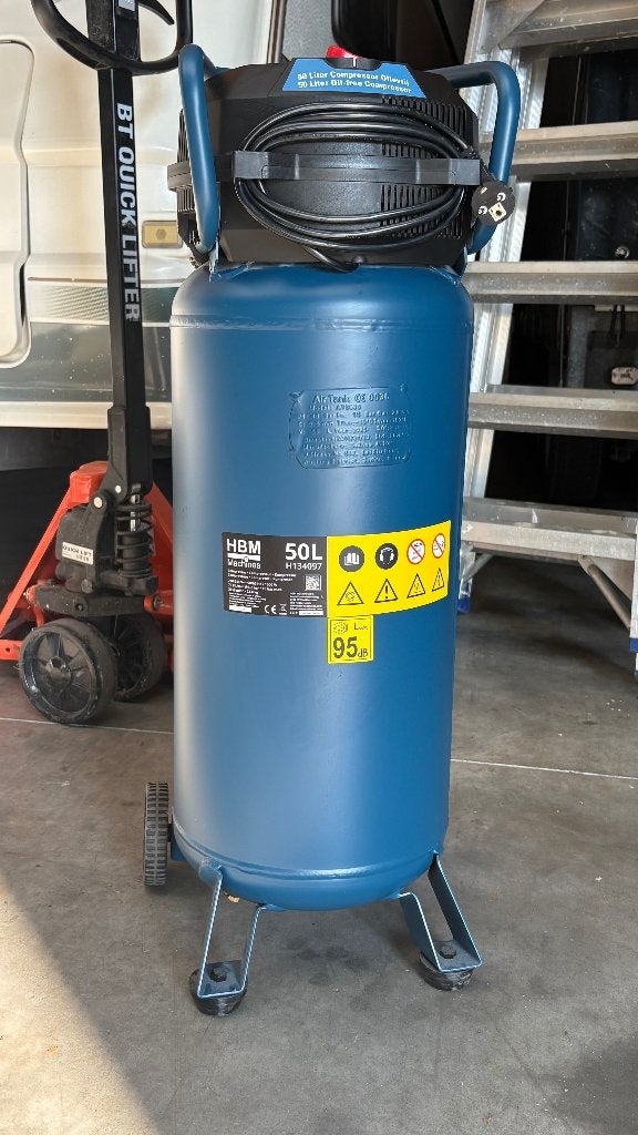 HBM staande olievrije compressor, 50 liter zo goed als nieuw, Doe-het-zelf en Verbouw, Ophalen, Mobiel, 10 bar of meer, Zo goed als nieuw