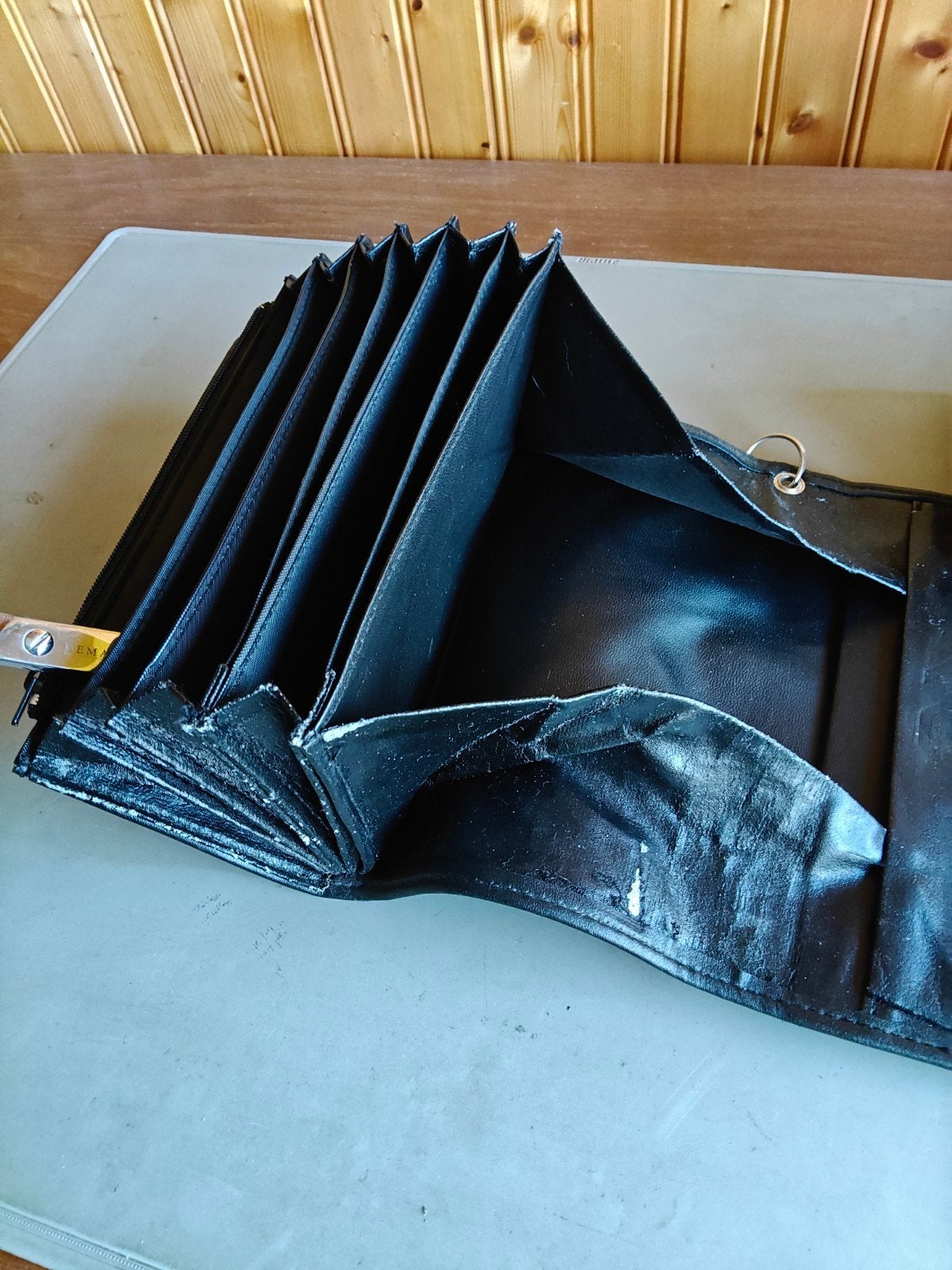 Zwart accordeon portemonnee/clutch met ketting, Ophalen of Verzenden, Gebruikt, Zwart, Avondtasje
