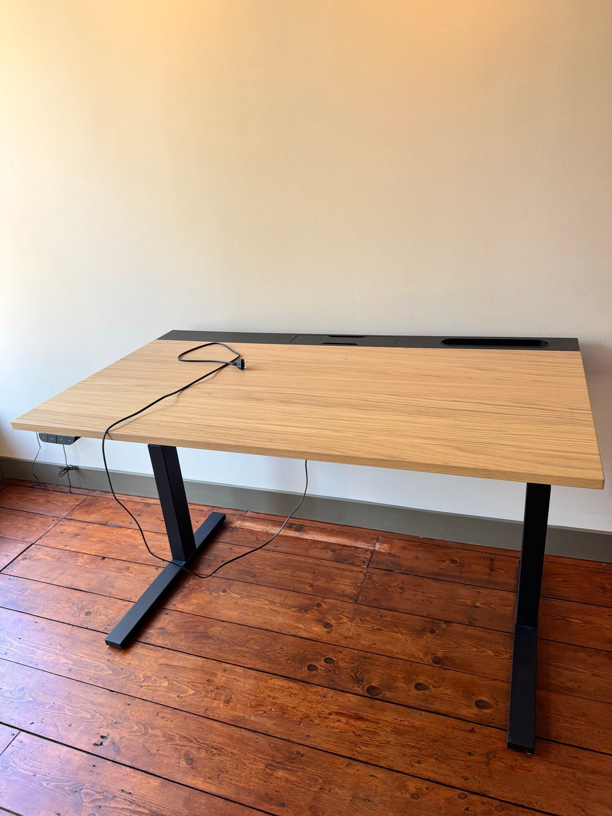 IKEA MITTZON Zit-sta bureau, elektrisch, eikenfineer, Huis en Inrichting, Bureaus, Ophalen, Zit-sta bureau, Elektrisch, Hout
