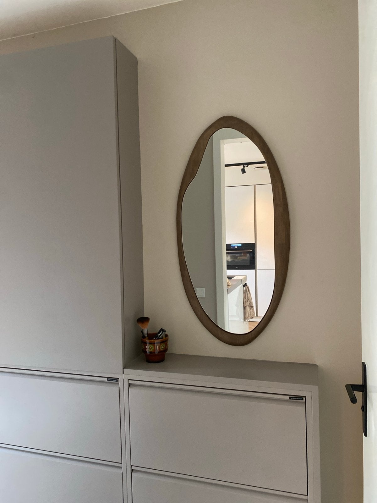 Decoratieve spiegel met organische vorm, Ophalen, Minder dan 50 cm, 100 tot 150 cm, Zo goed als nieuw