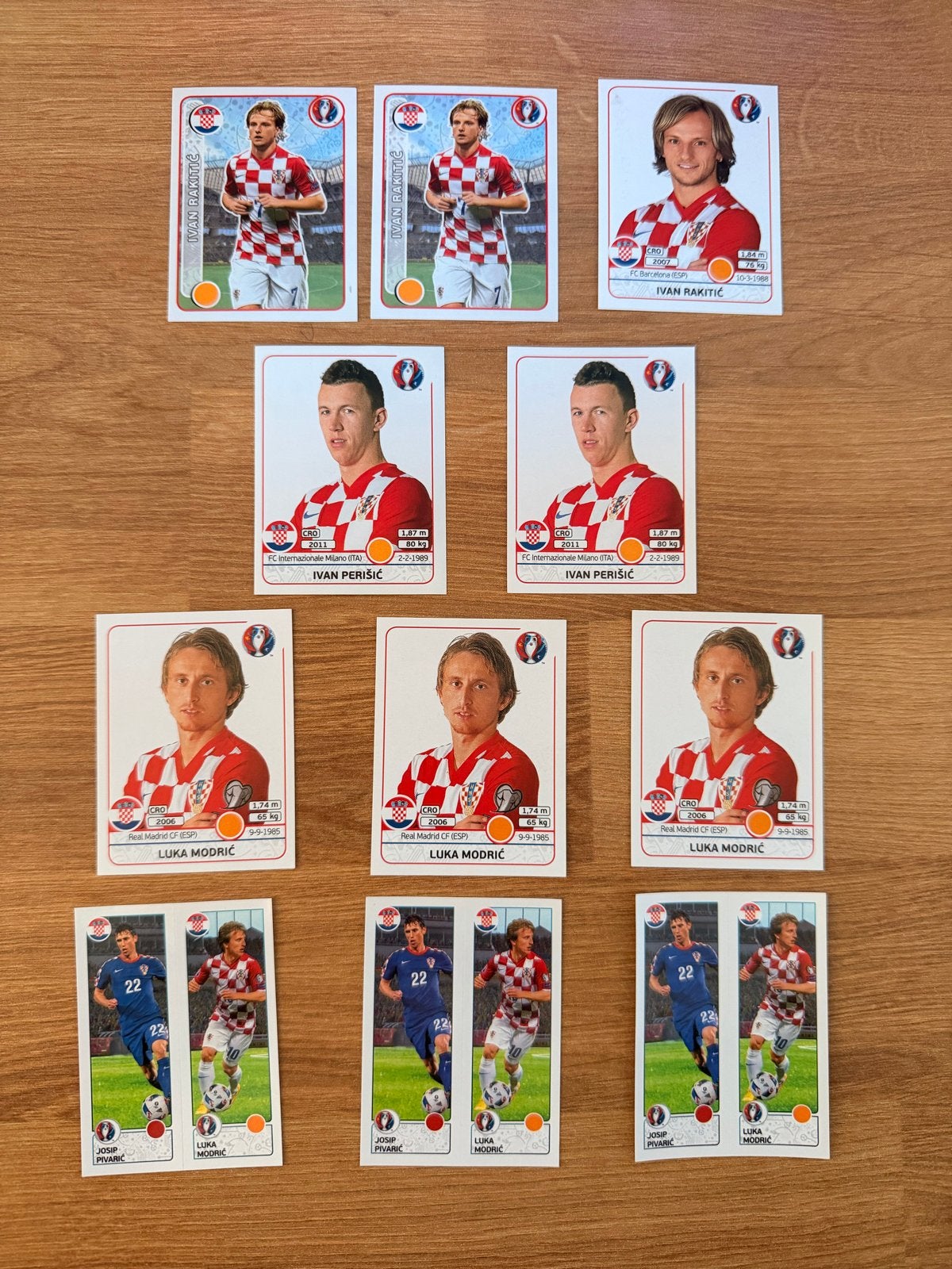 Panini UEFA Euro 2016 Kroatië stickers Modrić, Rakitić, Peri, Ophalen of Verzenden, Gebruikt, Meerdere stickers