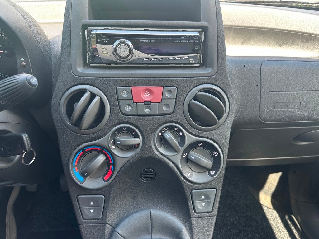 Fiat Panda 1.2 Dynamic, NIEUWE UITLAAT, NIEUWE BANDEN, NIEUW, Voorwielaandrijving, Stof, Gebruikt, Zwart