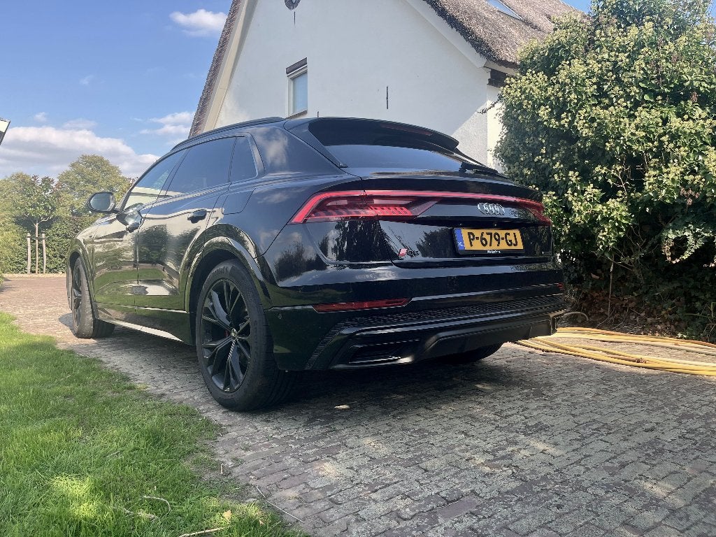 Audi Q8 55 Tfsi e Quattro 381pk 2021 Zwart Audi Dealer ondh, Auto's, Automaat, Dealer onderhouden, Zwart, 2995 cc