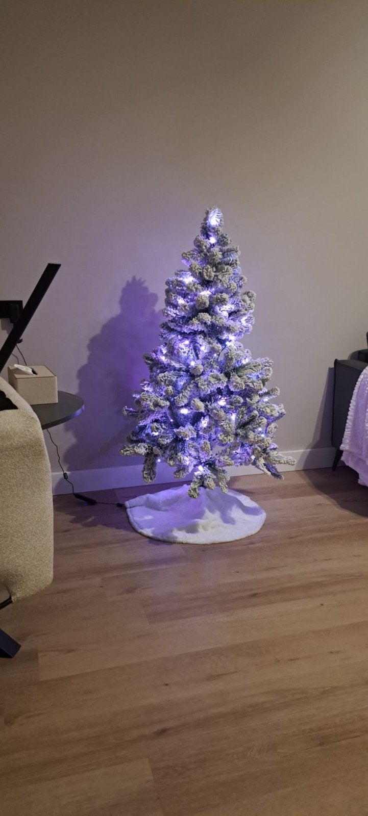 Black box kerstboom met sneeuw 155 cm, Diversen, Ophalen, Zo goed als nieuw
