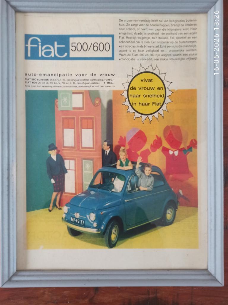Vintage Fiat 500/600 reclame poster ingelijst, Minder dan 50 cm, Gebruikt, Ophalen of Verzenden, Print