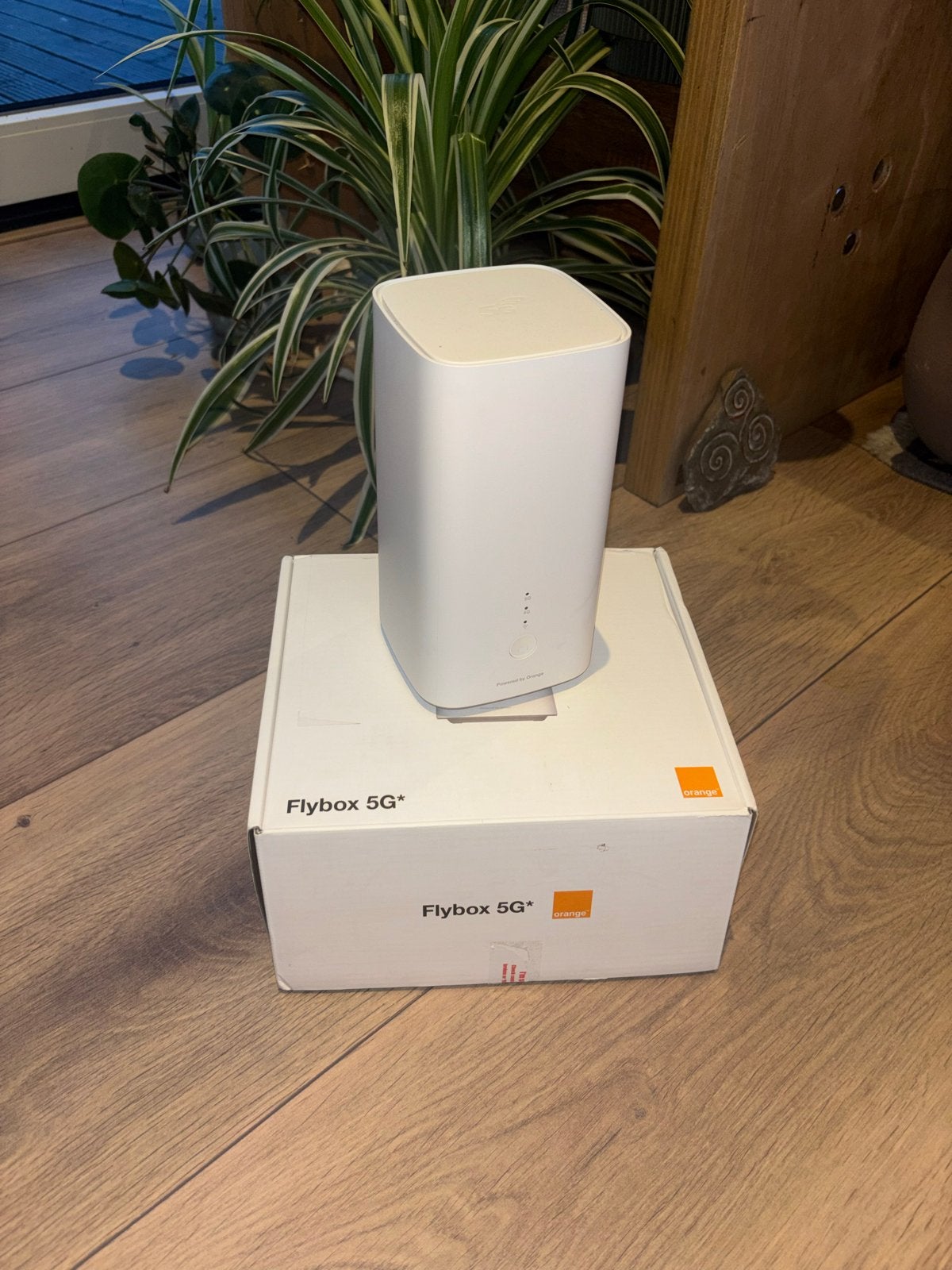 Huawei Flybox 5G router (simlock vrij), Computers en Software, Routers en Modems, Ophalen of Verzenden, Zo goed als nieuw, Router met modem
