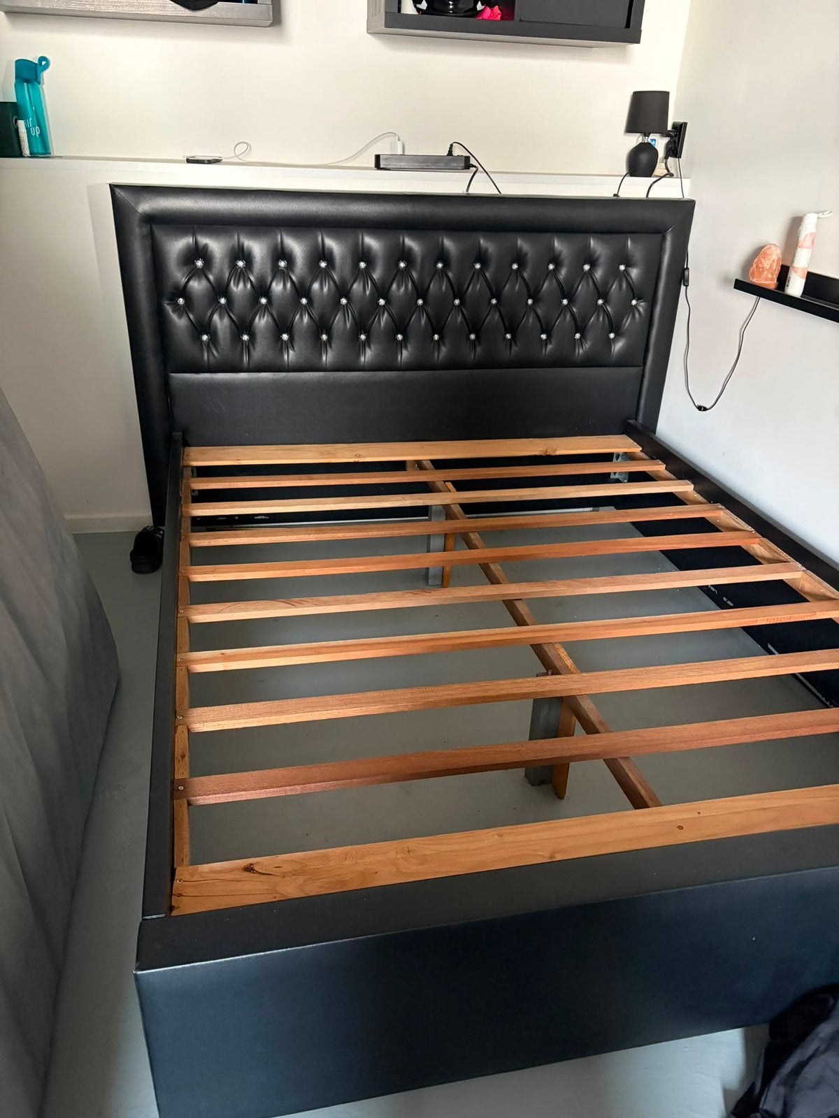 Bed 160x200 MOET NU WEG, Ophalen, Tweepersoons, Zo goed als nieuw, 160 cm