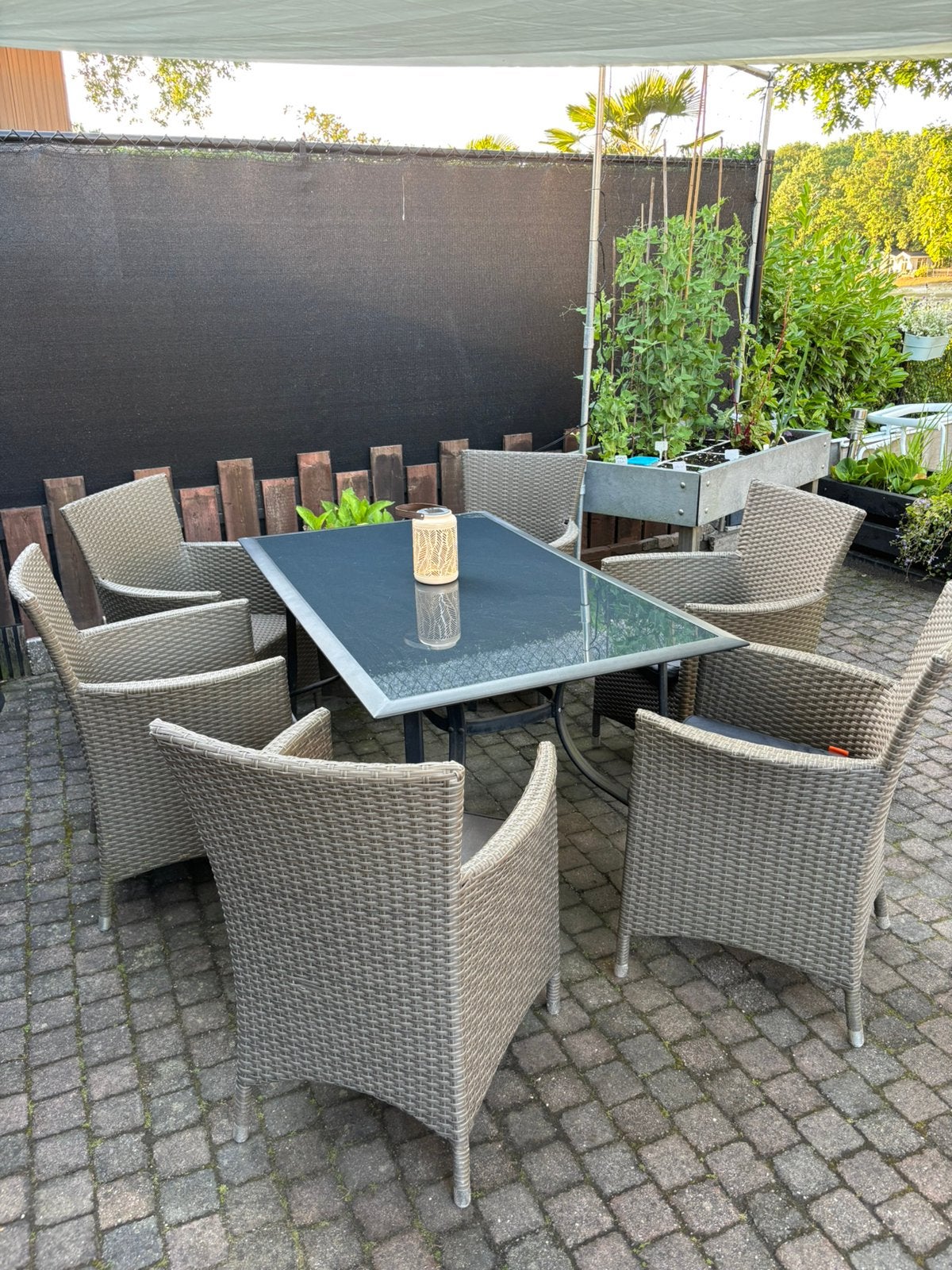 Zwarte tafel met glazen blad., Tuin en Terras, Tuintafels, Ophalen, Gebruikt, Rechthoekig, Overige materialen