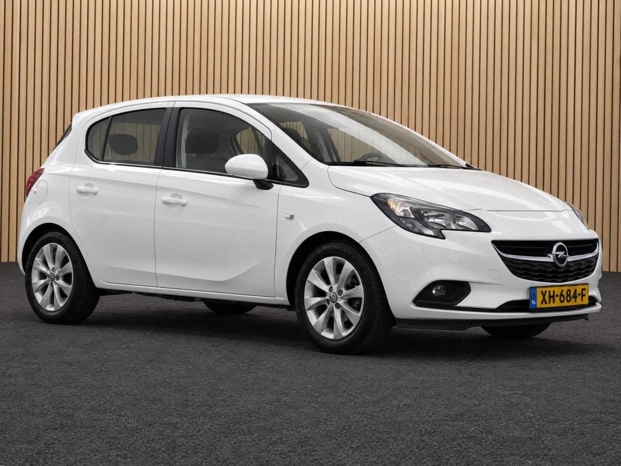 Opel Corsa 1.4 Favourite | Navi/PDC/Carplay/Android, Auto's, Gebruikt, 1398 cc, 4 cilinders, 49 €/maand