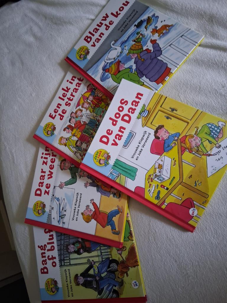 Joke Verweerd - De doos van Daan, Ophalen of Verzenden, Zo goed als nieuw, Joke Verweerd; Vrouwke Klapwijk