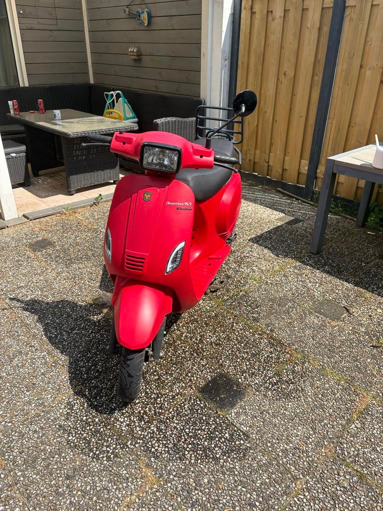 La Souris Scooter Rood - incl. slot & opvoerset, Fietsen en Brommers, Snorfietsen en Snorscooters, Gebruikt, Benzine, Ophalen