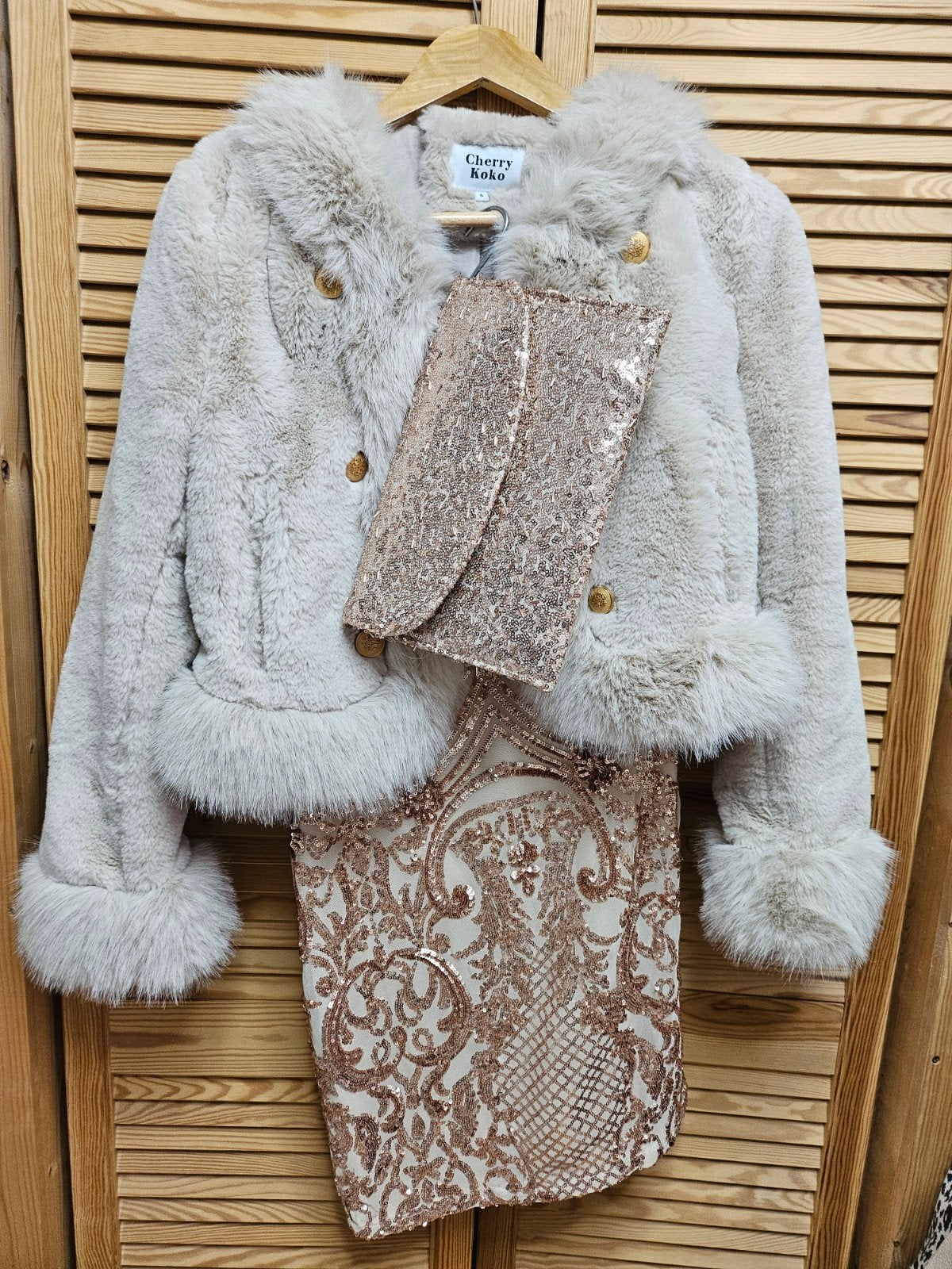 Kalinnu One-Shoulder Galajurk S + Cherry Koko Jasje & Clutch, Kleding | Dames, Ophalen of Verzenden, Zo goed als nieuw, Roze, Maat 36 (S)