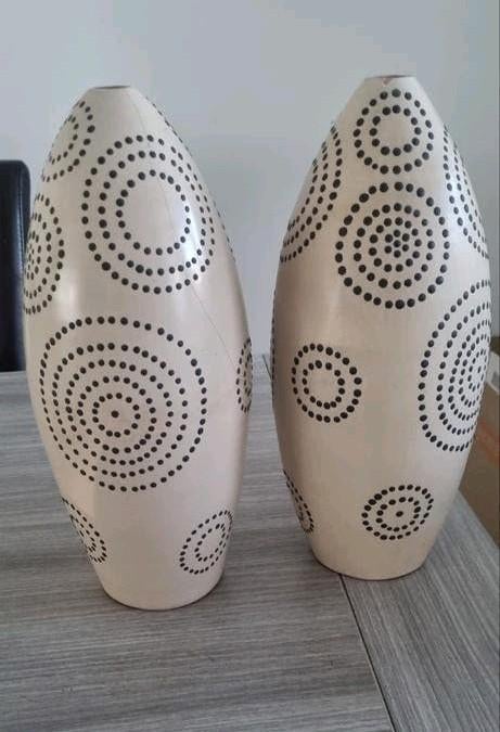 fairtrade vazen kunst stippen style, Ophalen, Zo goed als nieuw, Overige kleuren, Minder dan 50 cm