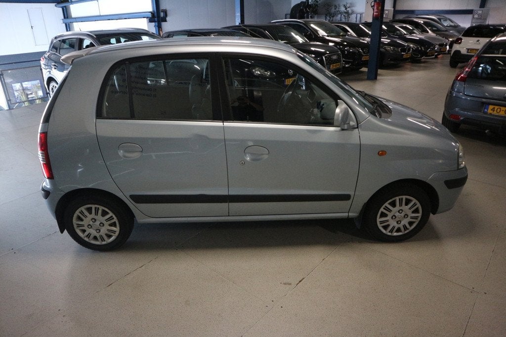 Hyundai Atos 1.1i Dynamic / AUTOMAAT ! ! !, Auto's, Hyundai, Gebruikt, 31 €/maand, Elektrische ramen, Origineel Nederlands