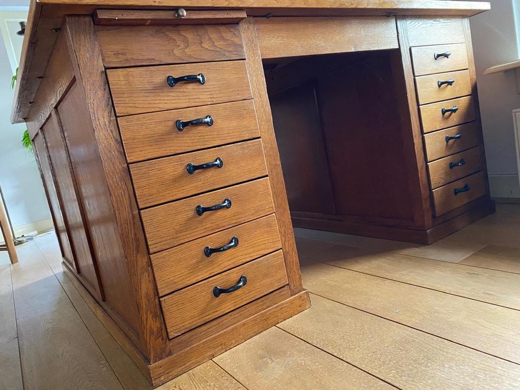Notaris bureau te koop, Ophalen, 150 cm, Hout, Bruin