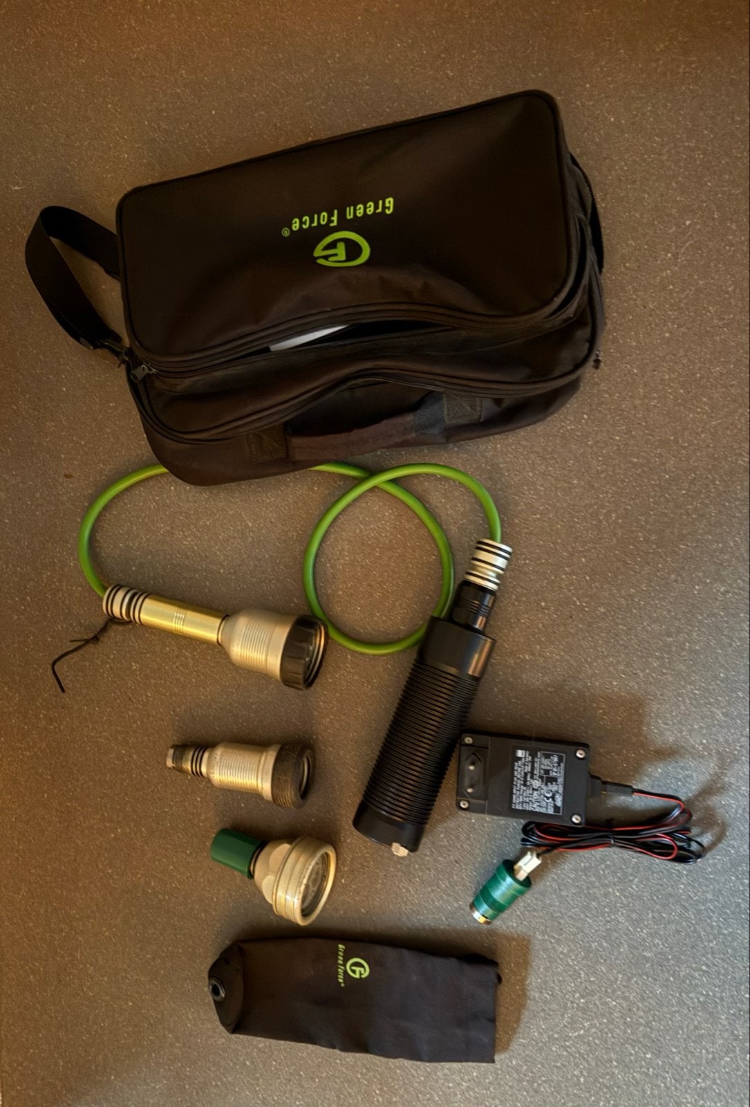 Green Force duiklampen set met lader en tas, Watersport en Boten, Duiken, Ophalen, Gebruikt