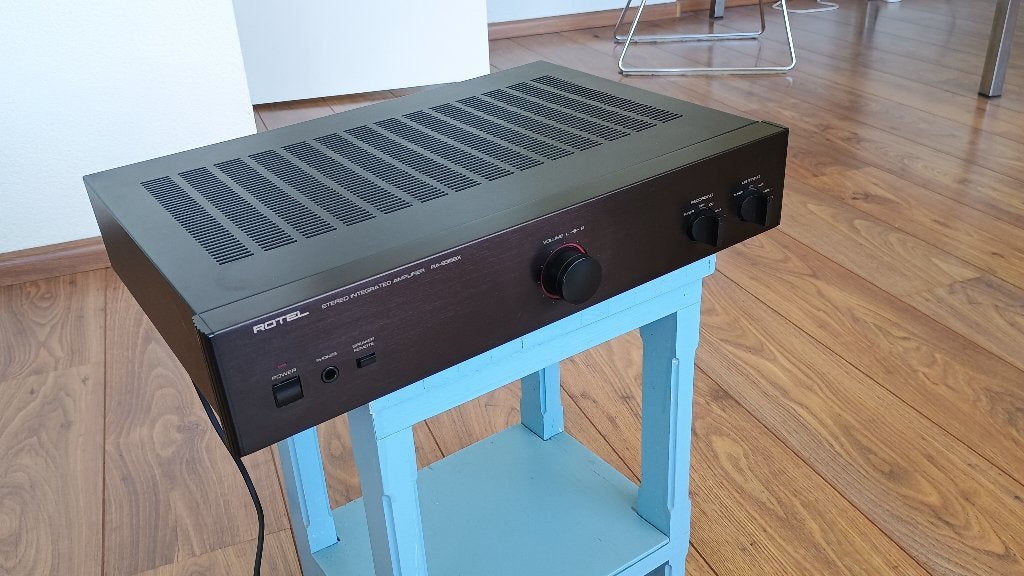 Rotel RA-935BX audiophile vintage versterker, Overige merken, Gebruikt, Ophalen of Verzenden, Minder dan 60 watt